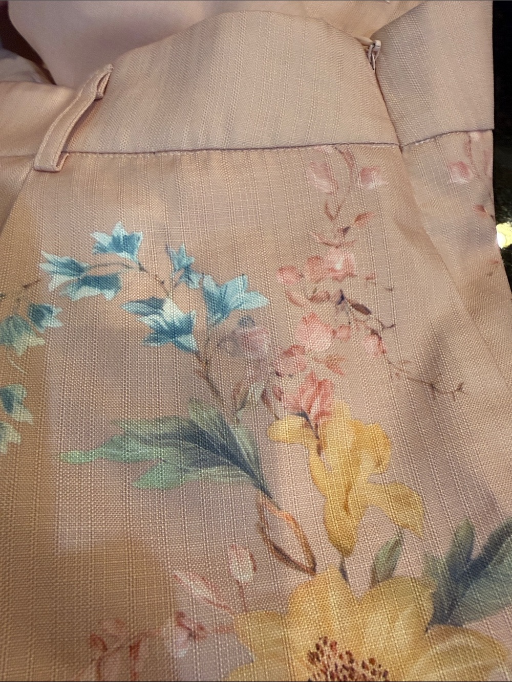Commense Pink Floral High-Waist Pleated Front Shorts Size Small - Picture 12 of 13